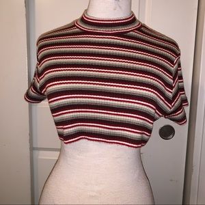 Cropped short sleeve stripped shirt